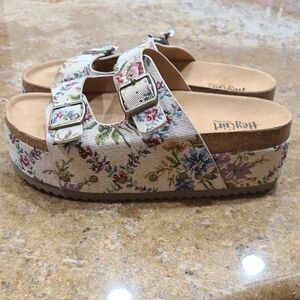 Corkys Hey Girl Sand Brocade Tapestry Floral Platform Sandals Size 10